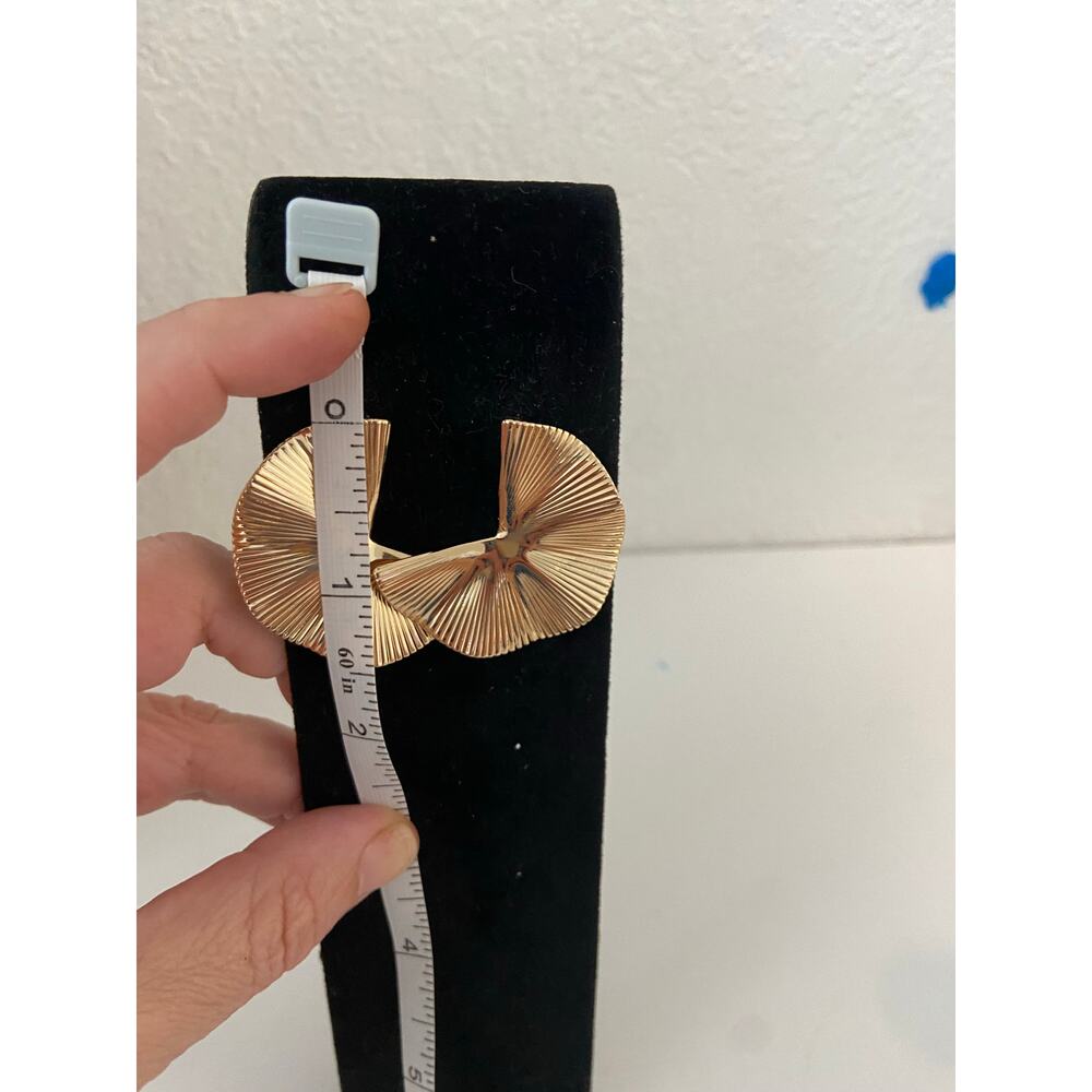 Fan earrings - Picture 3 of 4